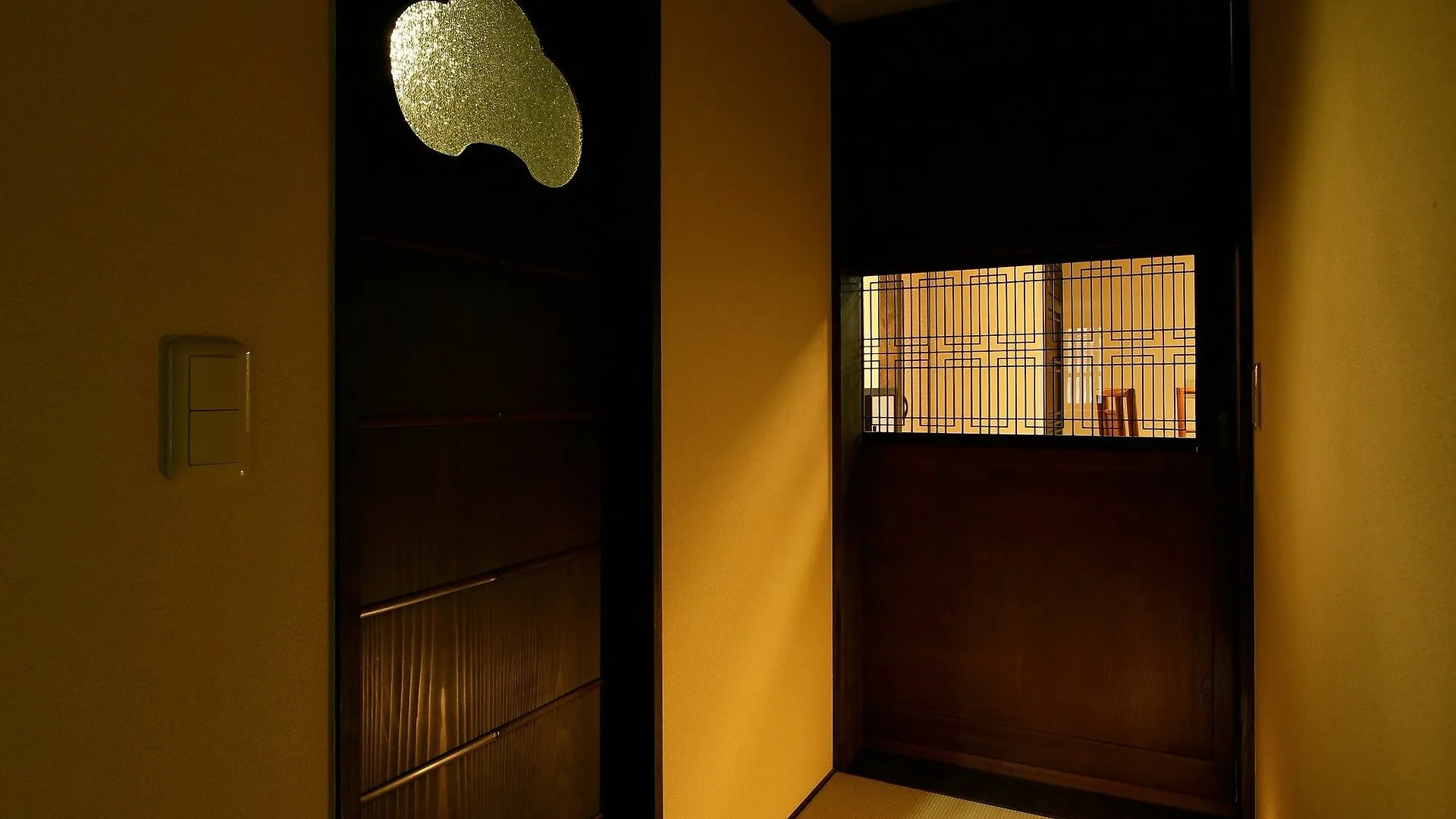 Eigetsu West East Apartment Kyoto